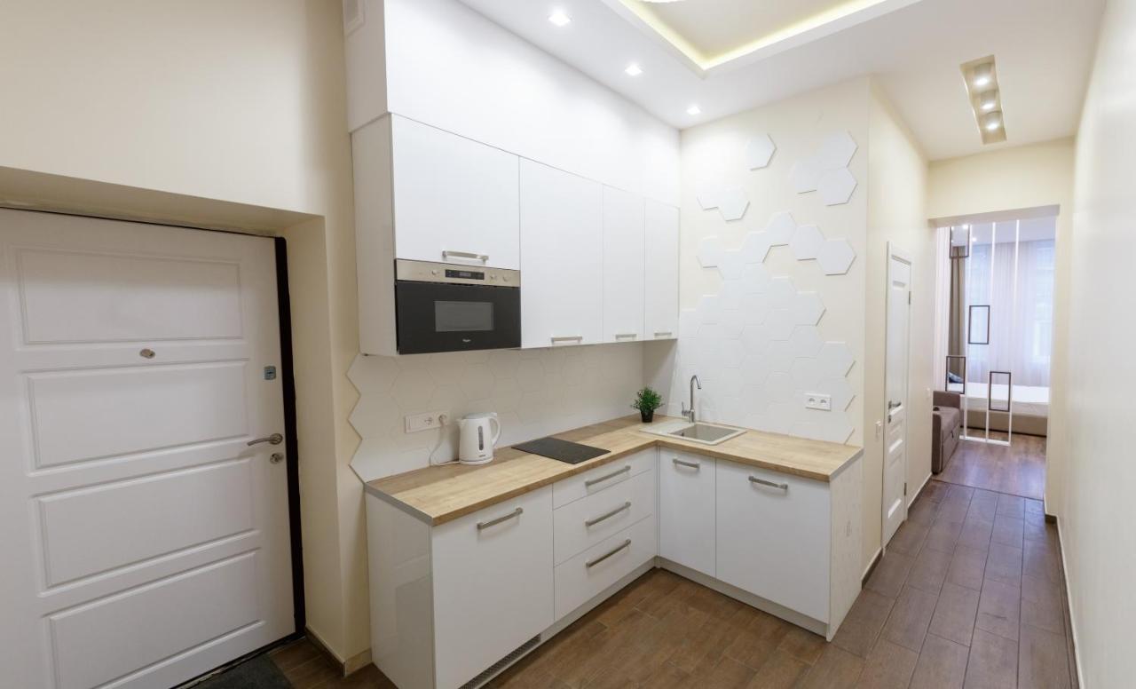 Charming Apartment In The City Center Lviv Kültér fotó